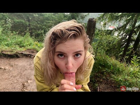 ❤️ Gadis swallows cum sanggeus blowjob umum - Eva Elfi video bangsat dina su.com-milf-300.ru ❤